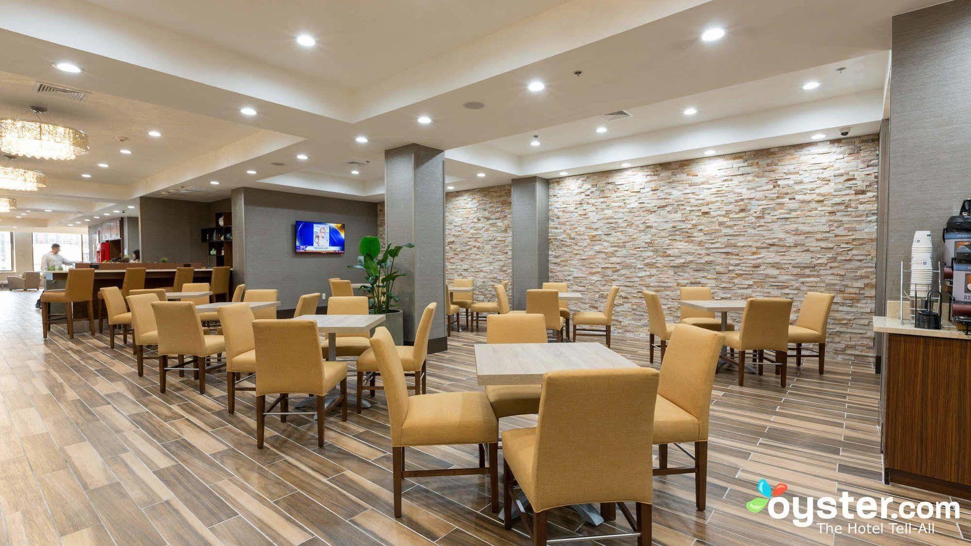 Hotel Best Western Plus Convention Center 3*